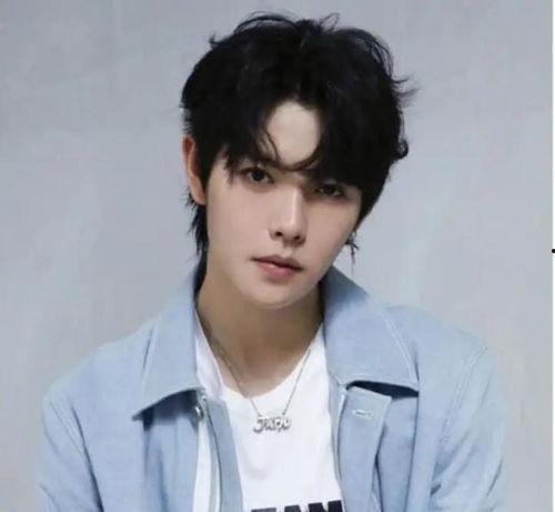 知名男演员爆料视频播放,揭秘视频播放背后的惊人内幕 第2张 知名男演员爆料视频播放,揭秘视频播放背后的惊人内幕 第2张